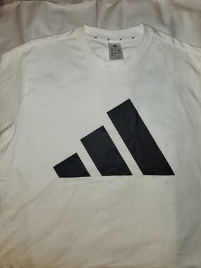 Women's XXL adidas White Short Sleeve Tee with Black Trefoil Stripe Logo